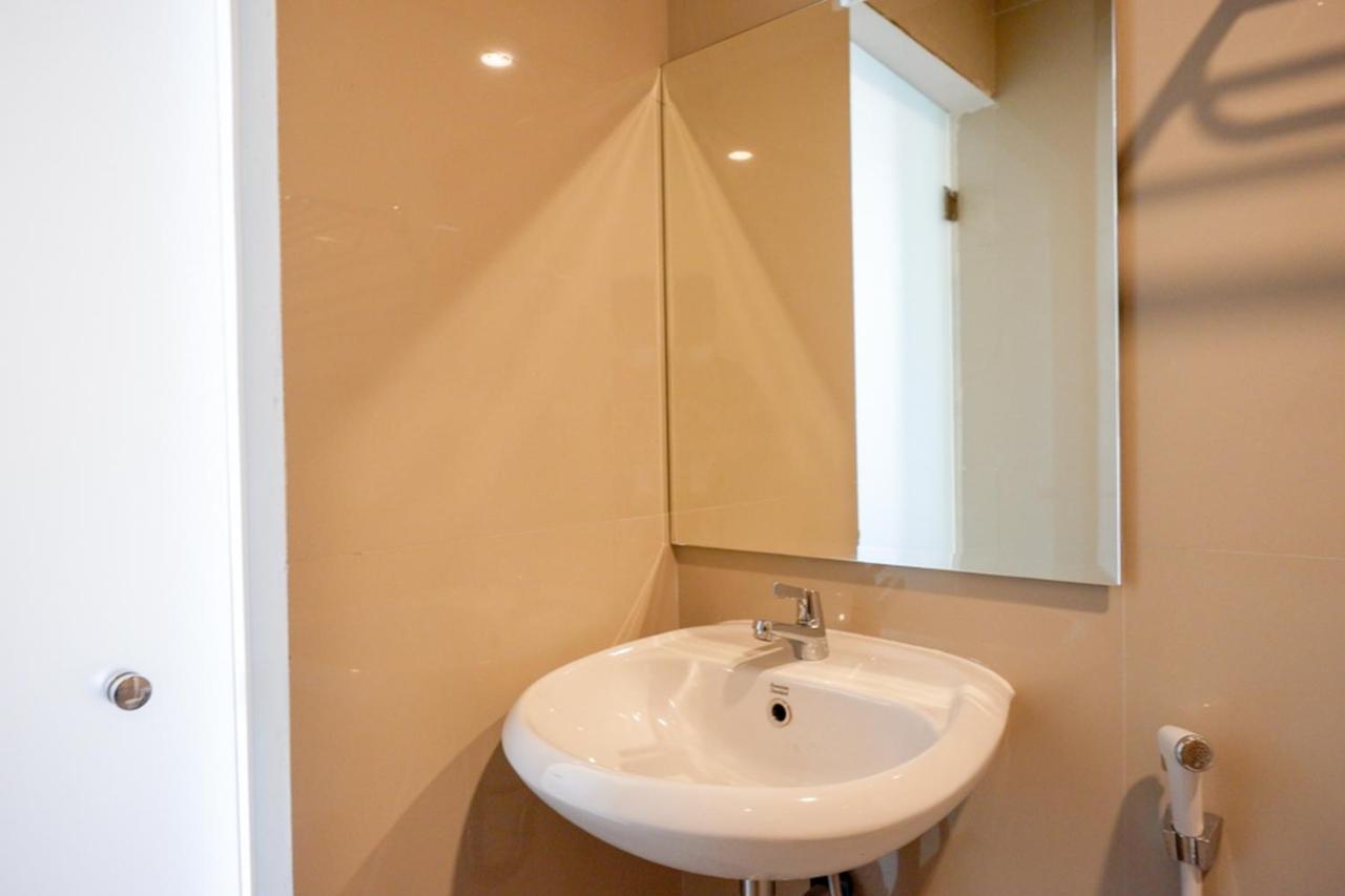 Reddoorz Plus Near Solo Baru Bagian luar foto